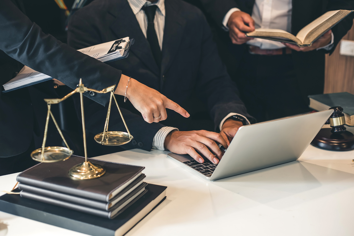 Navegando pelo Processo Judicial: Entendendo 'Concluso para Despacho' para Advogados